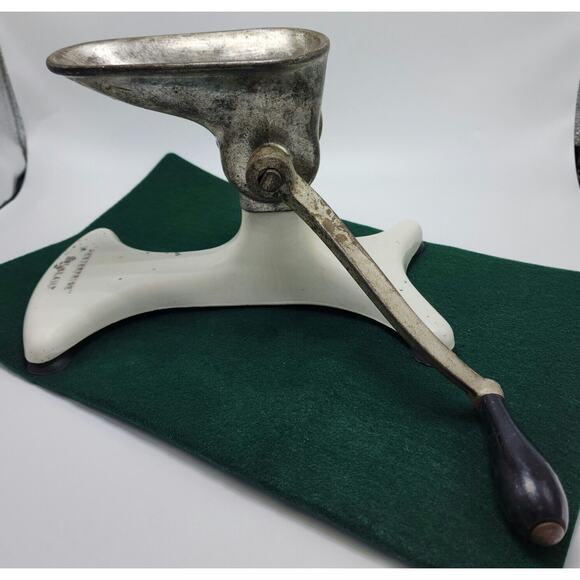 Vintage 70s Meat‎ Grinder Enterprise K-1978 White Cast-Iron No Clamp - Picture 11 of 16